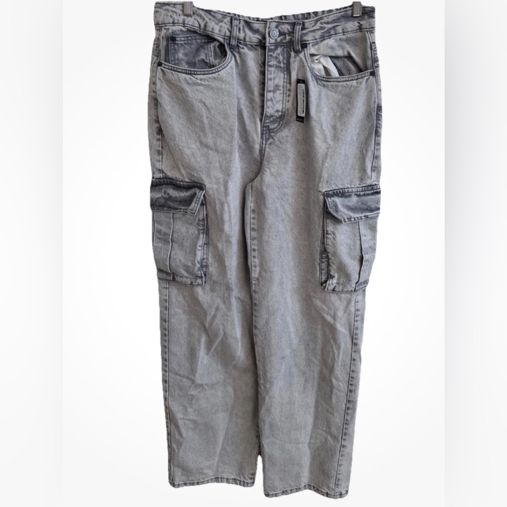 Boohooman CARGO JEANS, Tall Ice Wash Relaxed Cargo Jeans Ice Gray Size 32